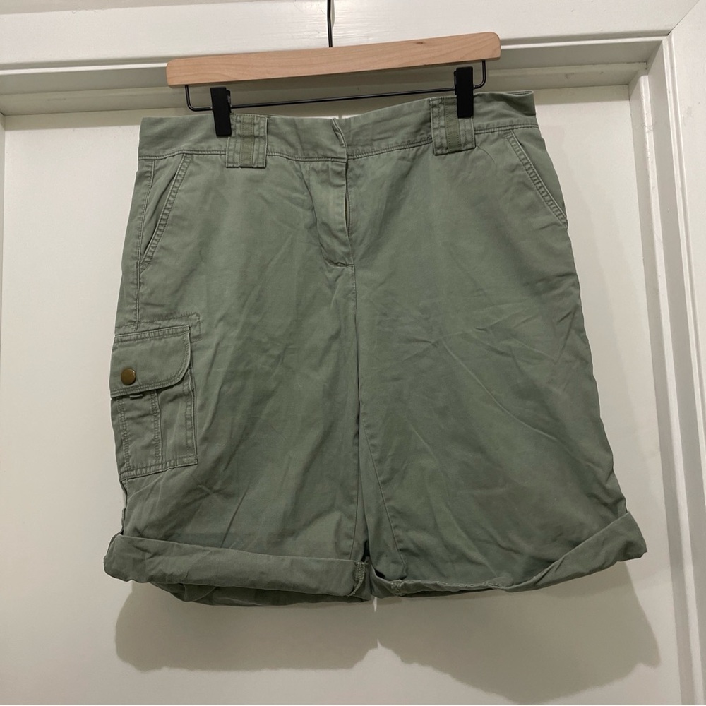 J. Crew size M olive green shorts
